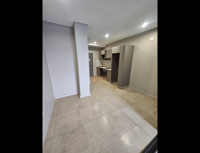 1 BEDROOM APARTMENT FOR SALE IN SANDOWN